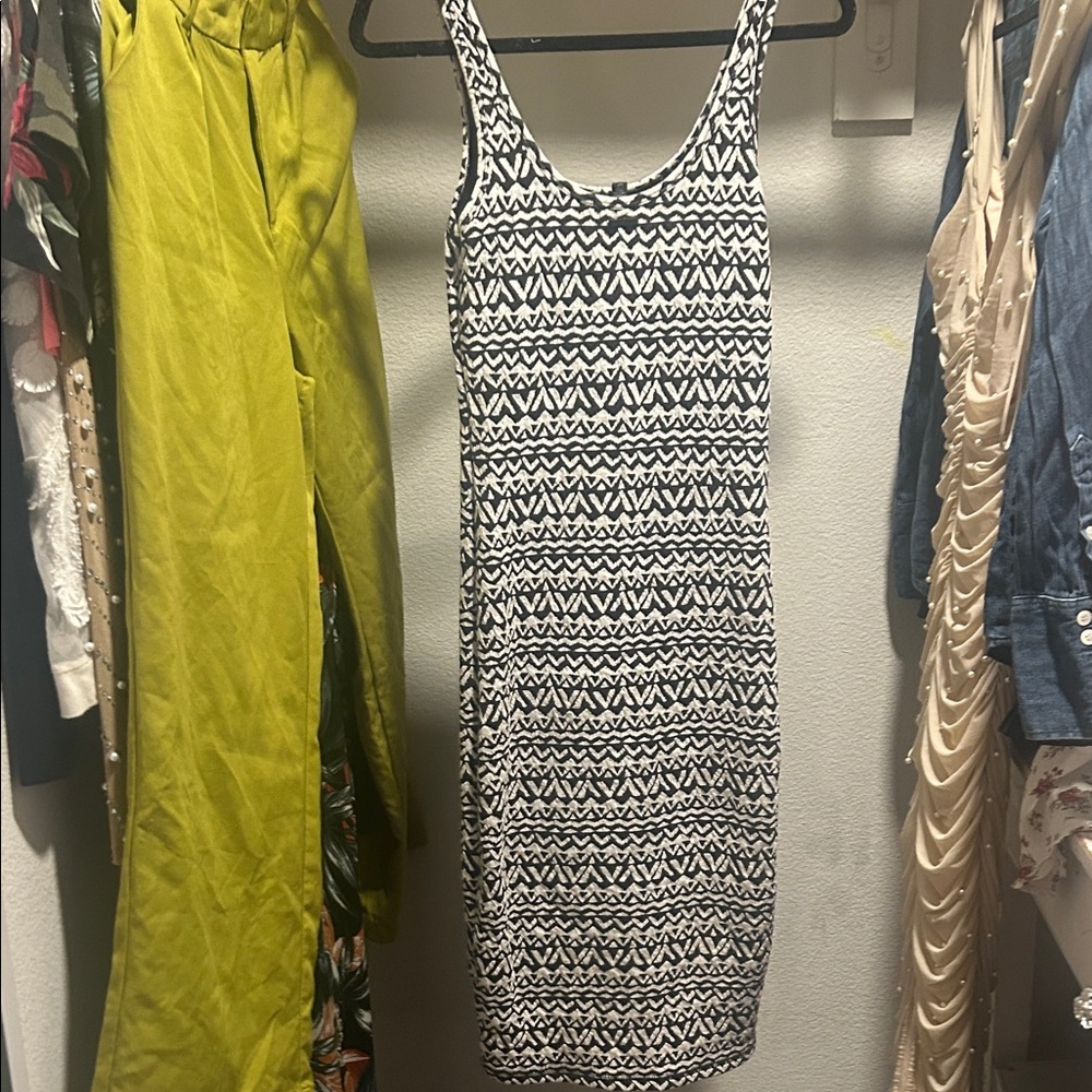 Black and White Patterned Women's Dress